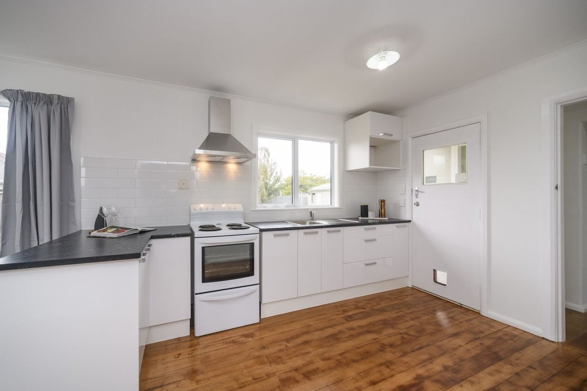 649 Featherston Street, Roslyn, Palmerston North - Carousel 1