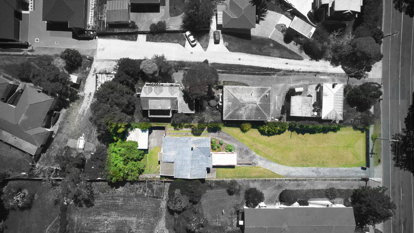 29 Hutchinson Avenue, New Lynn, Auckland - Carousel 15