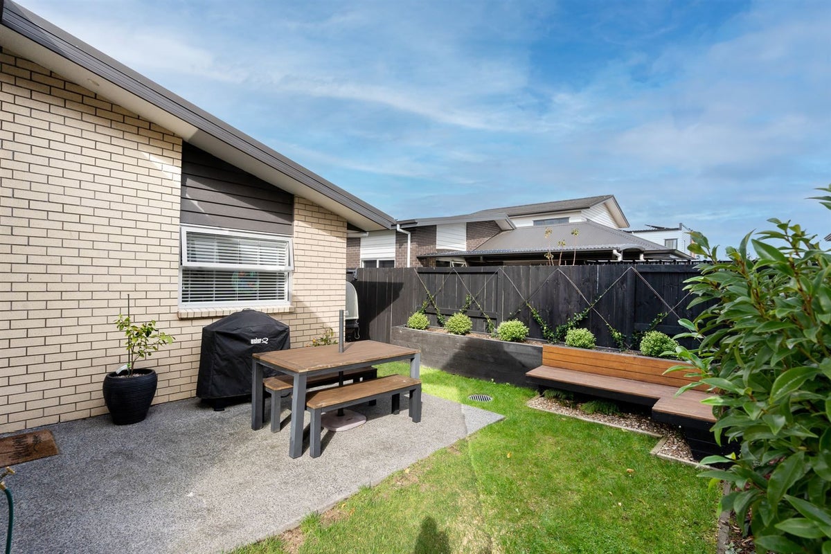 12 Capper Crescent, Chartwell, Hamilton - Carousel 16