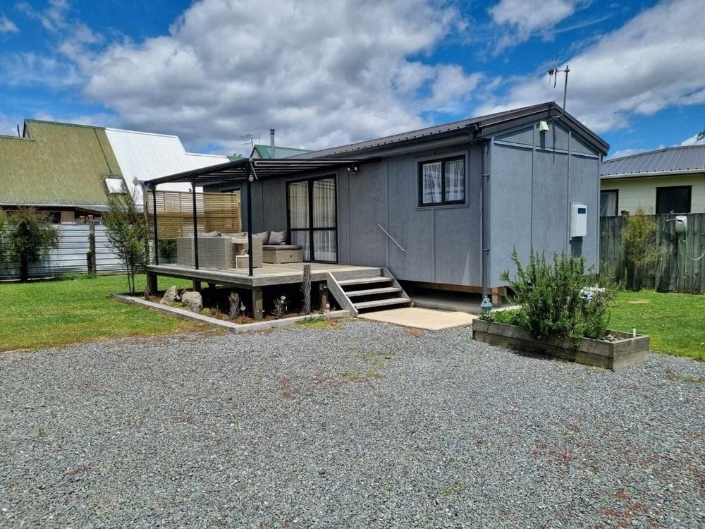 4 Farnworth Avenue, Holdens Bay, Rotorua - Carousel 1