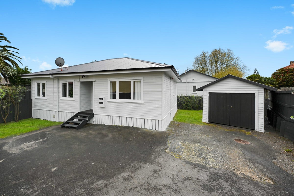 3A Denz Street, Maeroa, Hamilton - Carousel 17