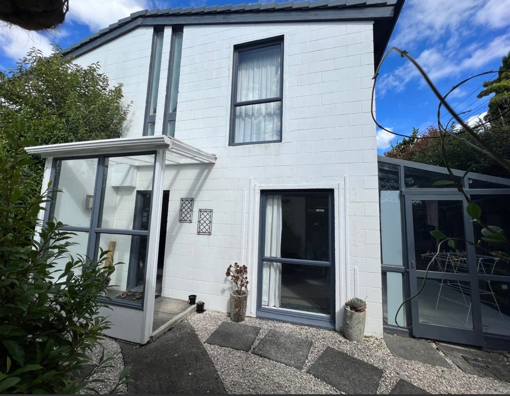 1/28 Wolsley Avenue, Milford, Auckland - Carousel 1