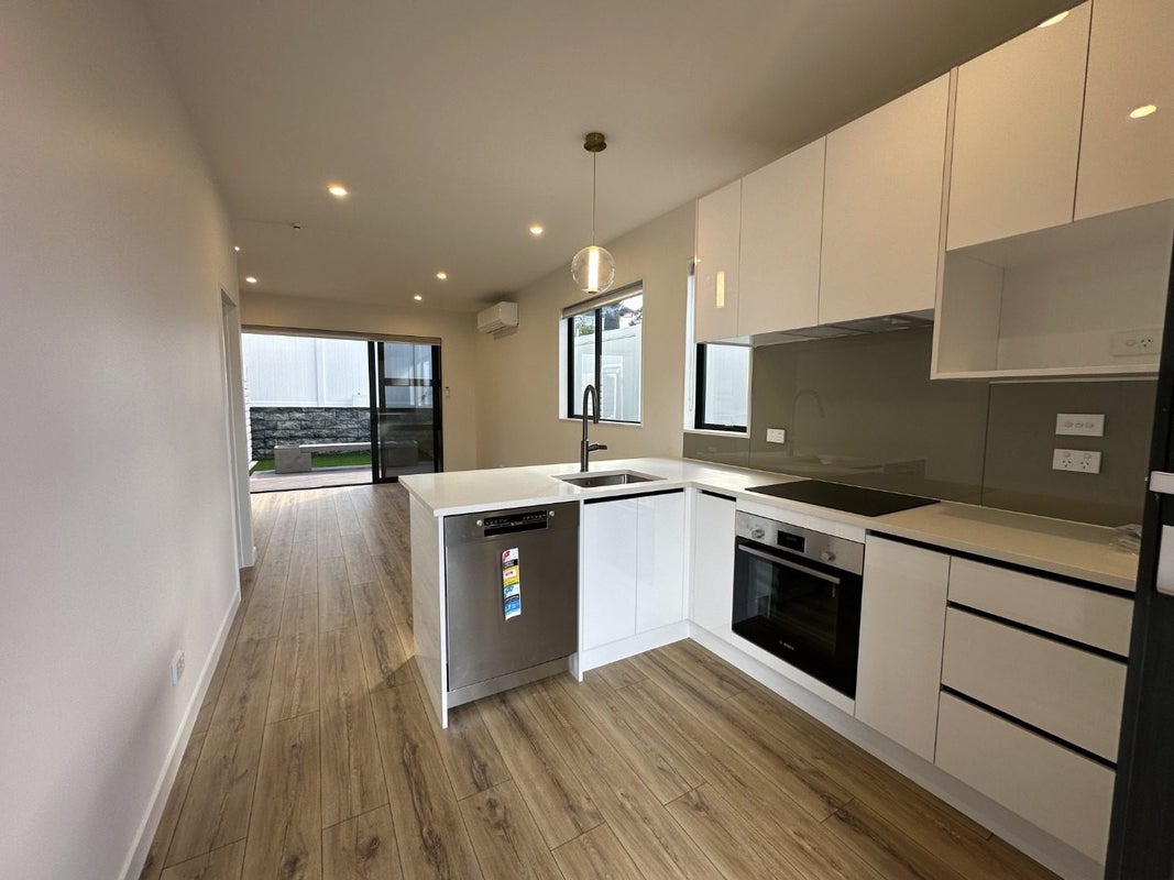 17B Midgley Road, West Harbour, Auckland - Carousel 2