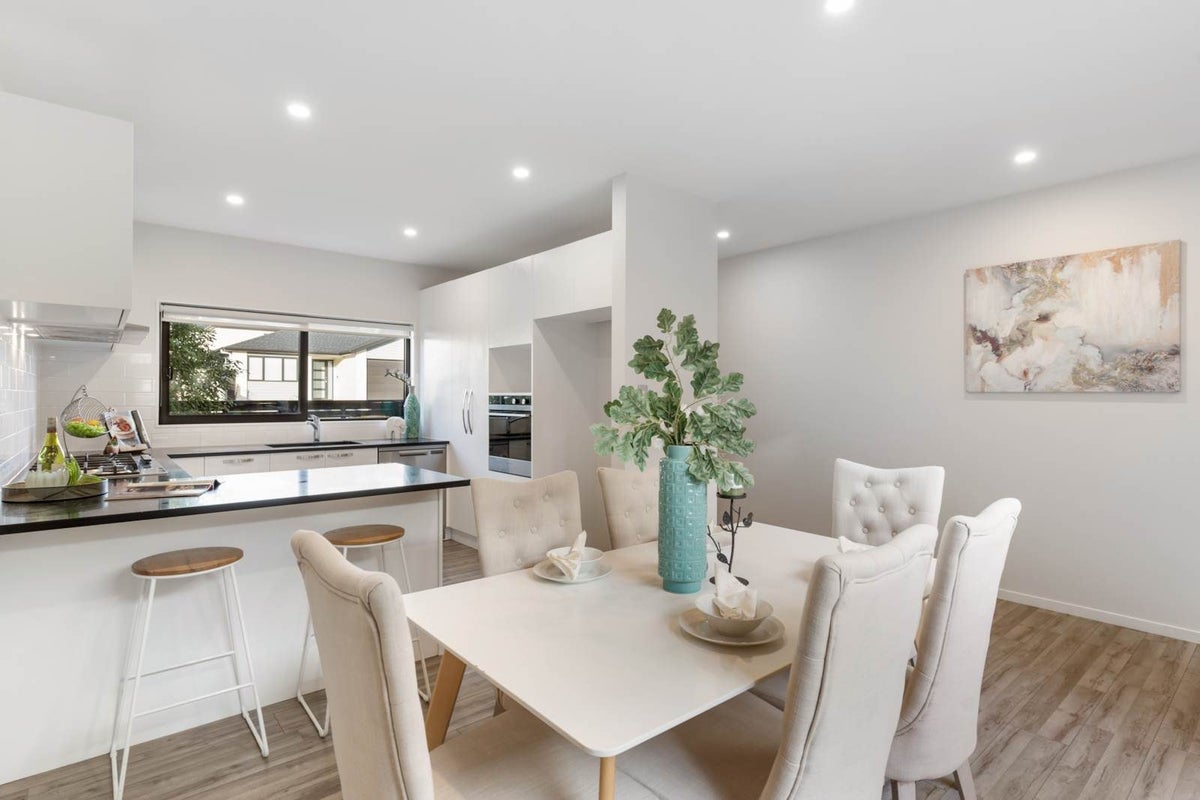 7C McQuoids Road, Flat Bush, Auckland - Carousel 1