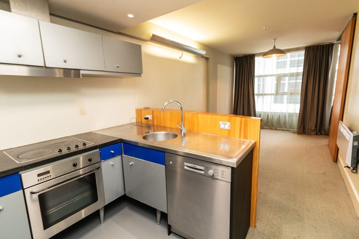 80/43 Mulgrave Street, Thorndon, Wellington - Carousel 2
