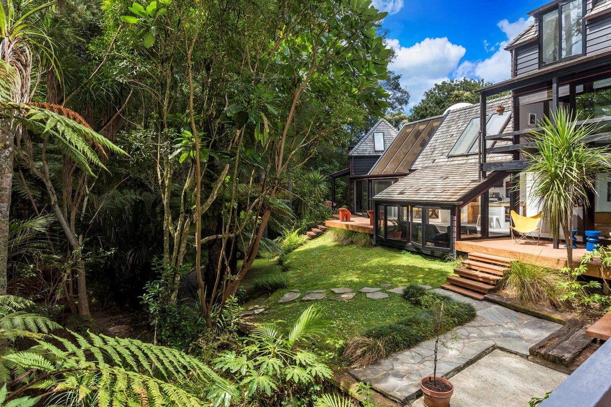 24 Channel View Road, Campbells Bay, Auckland - Carousel 2