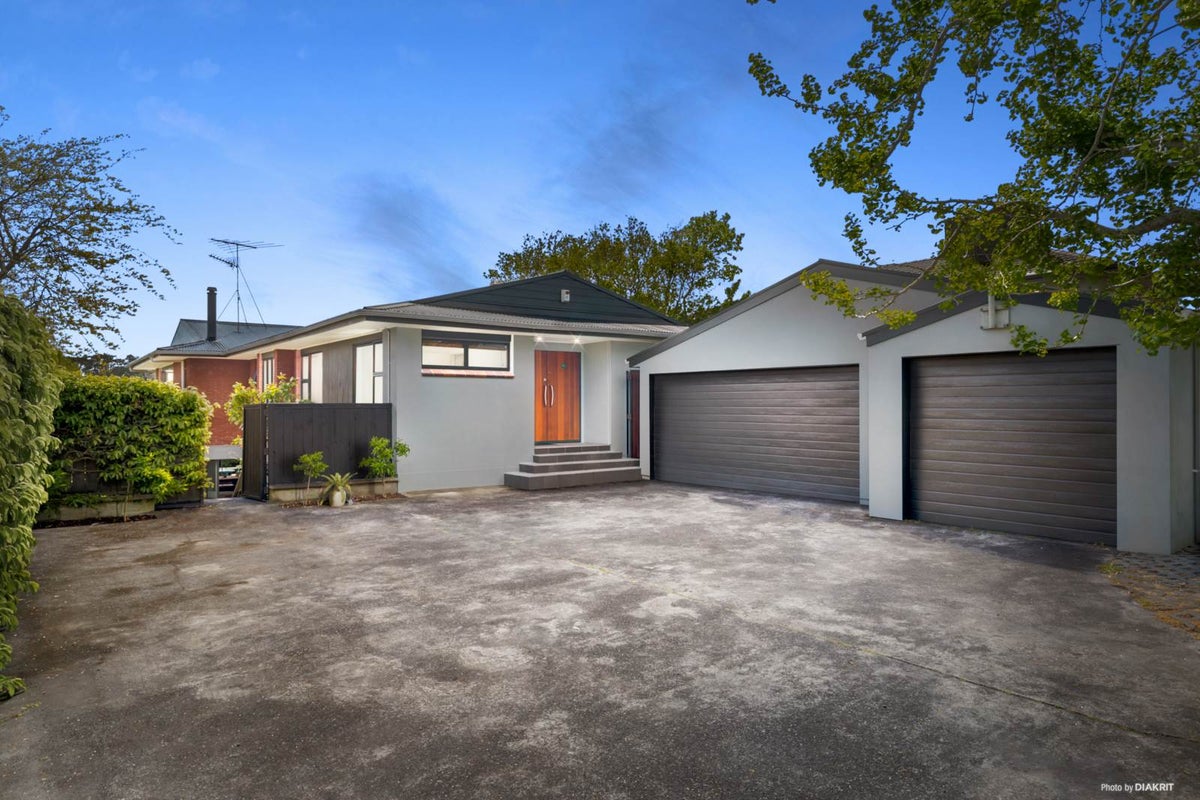 18 Carnarvon Avenue, Glendowie, Auckland - Carousel 1