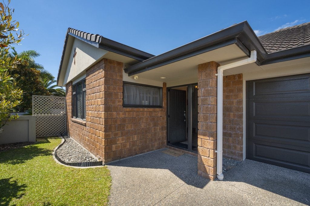 19 Matene Place, Papamoa Beach, Papamoa - Carousel 2