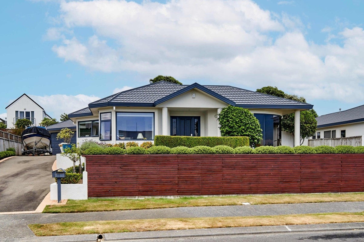 11 The Masthead, Whitby, Porirua - Carousel 1