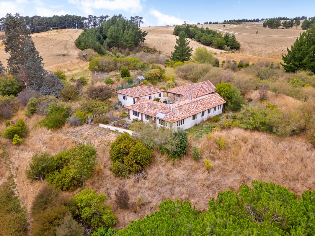 105 Te Maire Road, Featherston - Carousel 38