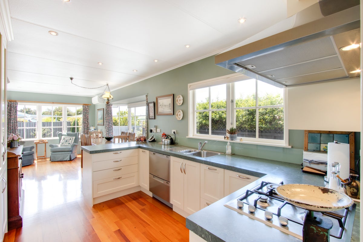 18A White Street, Taradale, Napier - Carousel 2