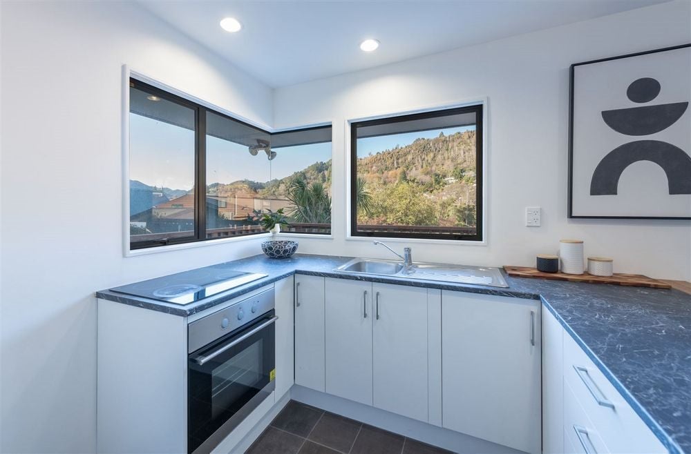 87B Kawai Street, Nelson South, Nelson - Carousel 1