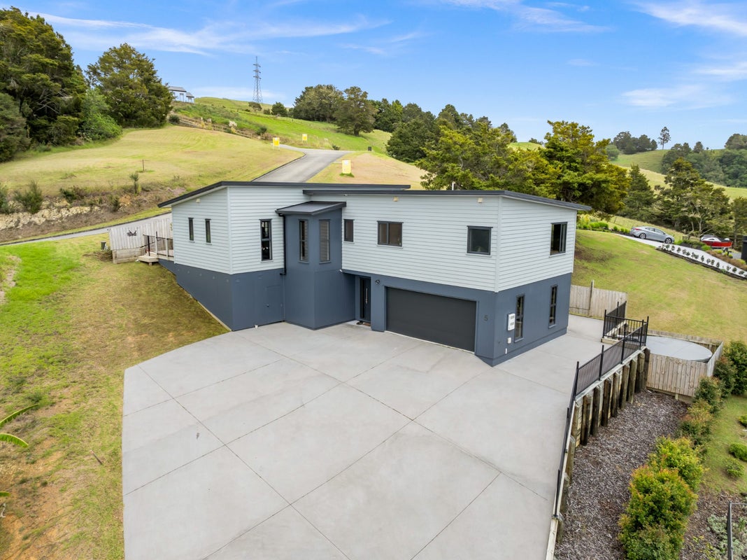 5 Lilicoe Lane, Kensington, Whangarei - Carousel 1