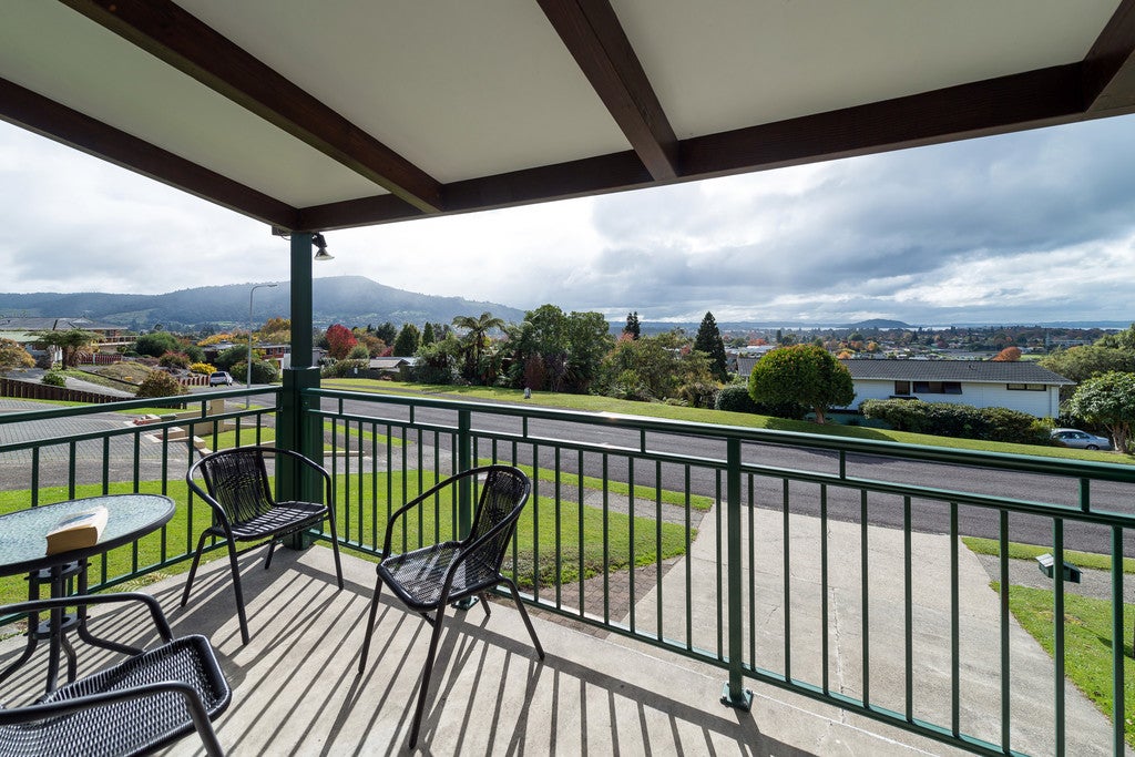 18 Westbourne Avenue, Pomare, Rotorua - Carousel 2