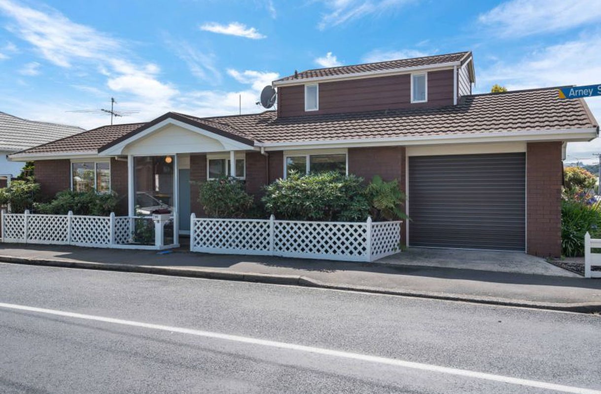 86 Bay View Road, South Dunedin, Dunedin - Carousel 1