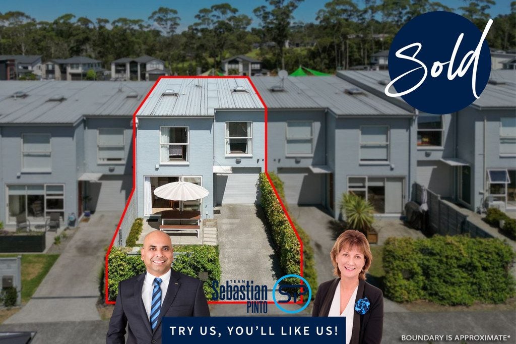 7 Briddock Way, Swanson, Auckland - Carousel 1