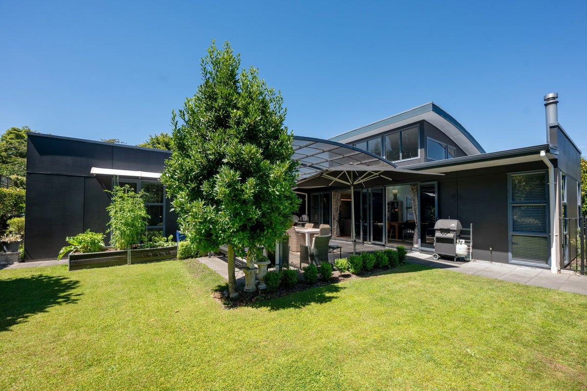 8 Seagers Close, Kinloch, Taupo - Carousel 1