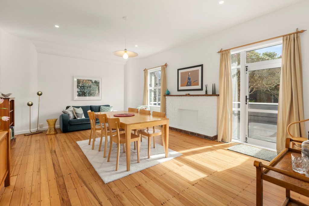 8 Lemnos Avenue, Karori, Wellington - Carousel 2