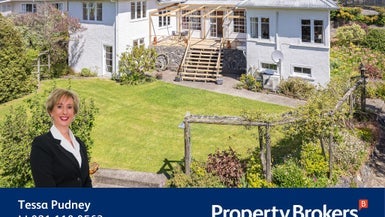 2 Acton Place, Saint Johns Hill, Whanganui - Carousel 1