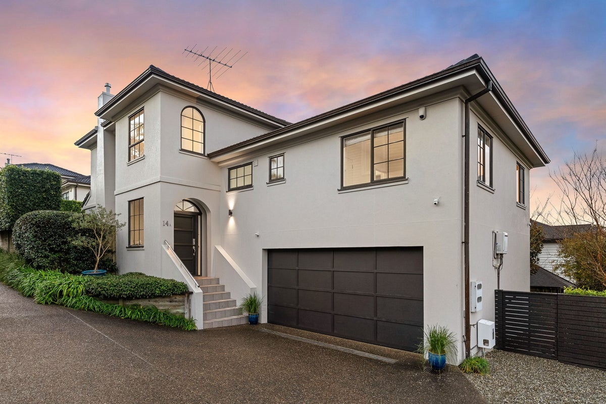 14A Southern Cross Road, Kohimarama, Auckland - Carousel 1