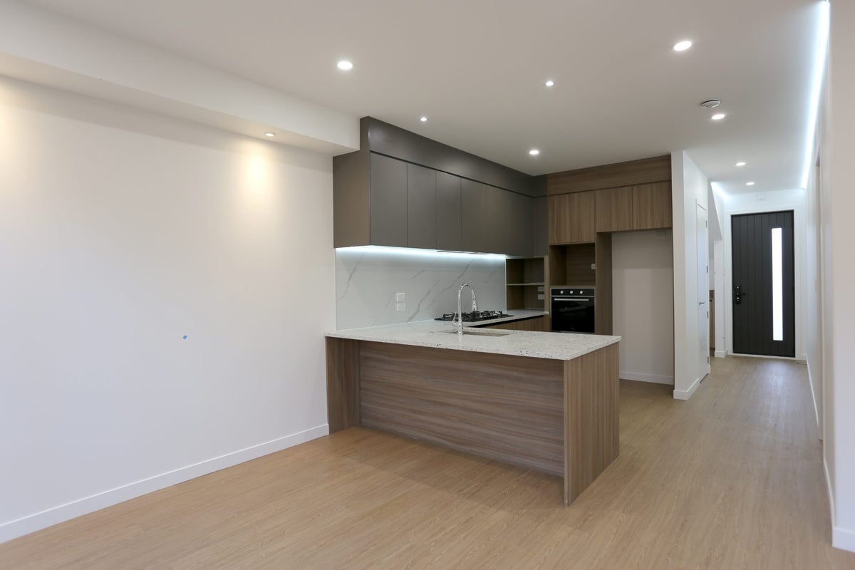 13B King Richard Place, Browns Bay, Auckland - Carousel 2