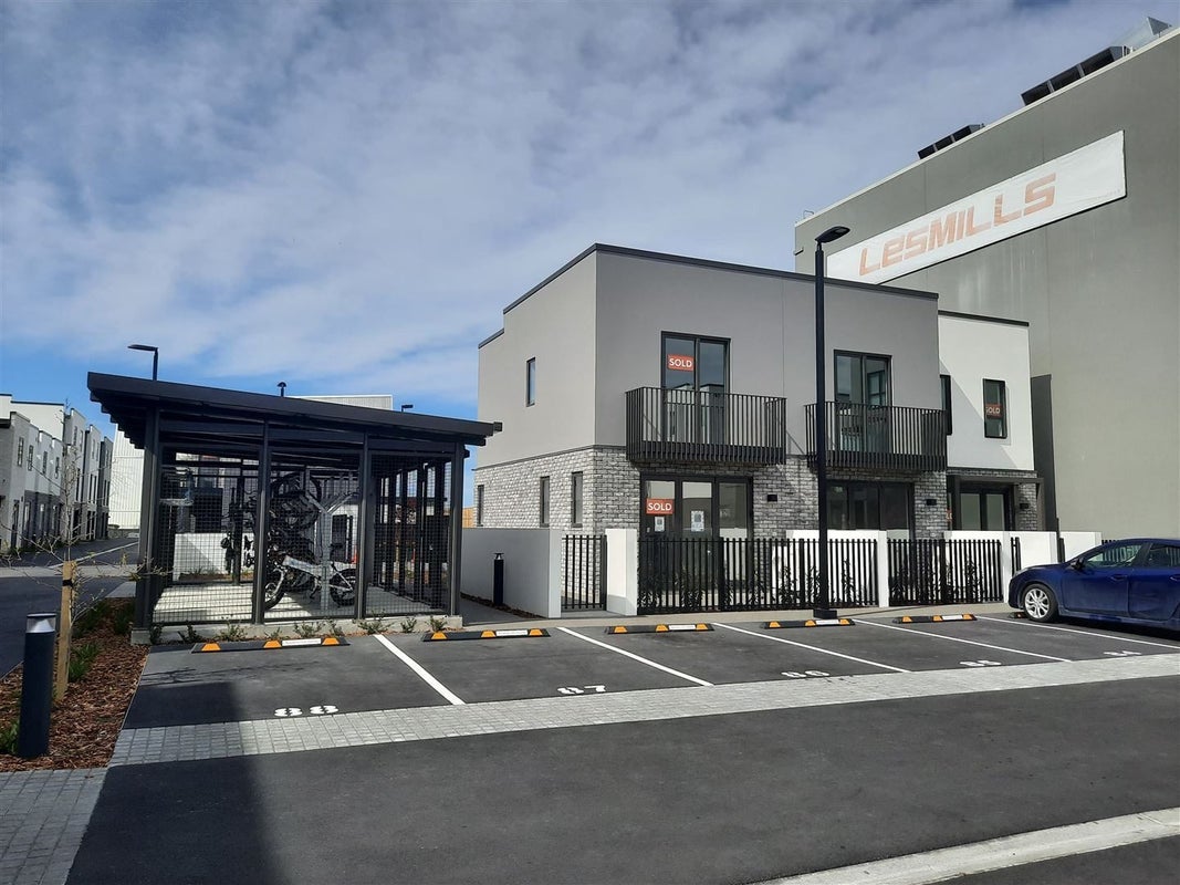 1/210 Hereford Street, Christchurch Central, Christchurch - Carousel 1
