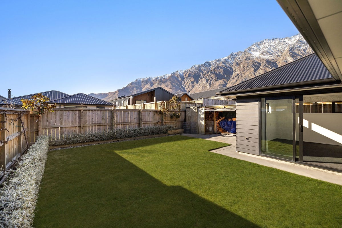 18 Crop Street, Jacks Point, Queenstown - Carousel 1