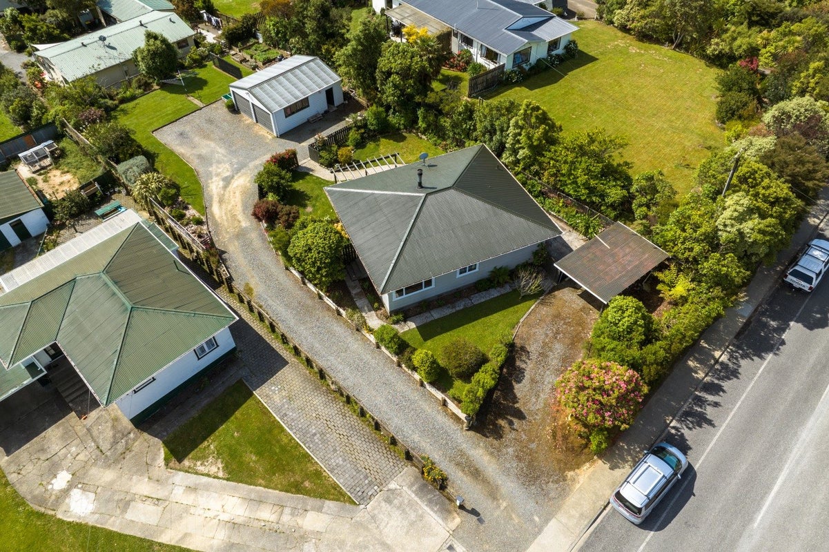 169 Waikawa Road, Picton - Carousel 28
