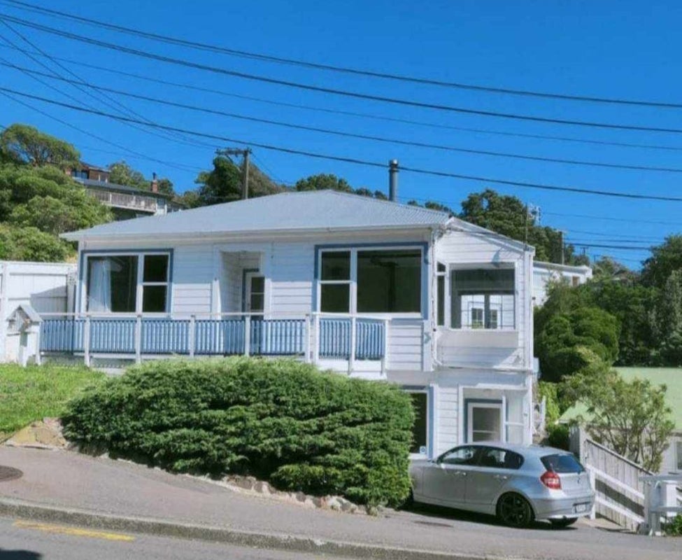 4 Cecil Road, Wadestown, Wellington - Carousel 1