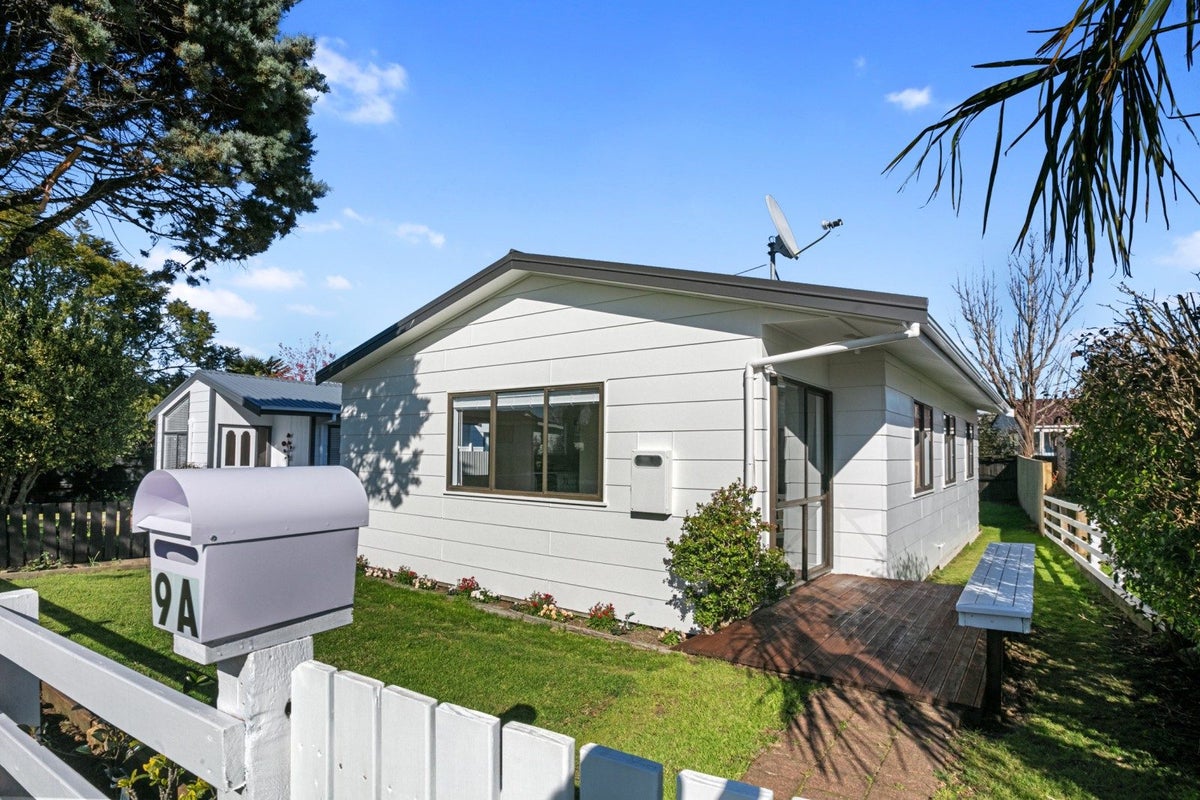 9A Robinson Street, Katikati, Western Bay Of Plenty, Bay Of Plenty - Carousel 1