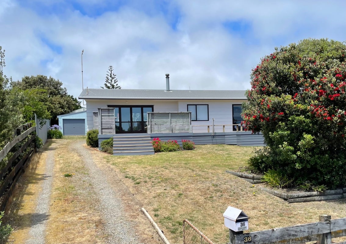 36 Kahukura Avenue, Waitarere Beach, Levin - Carousel 2