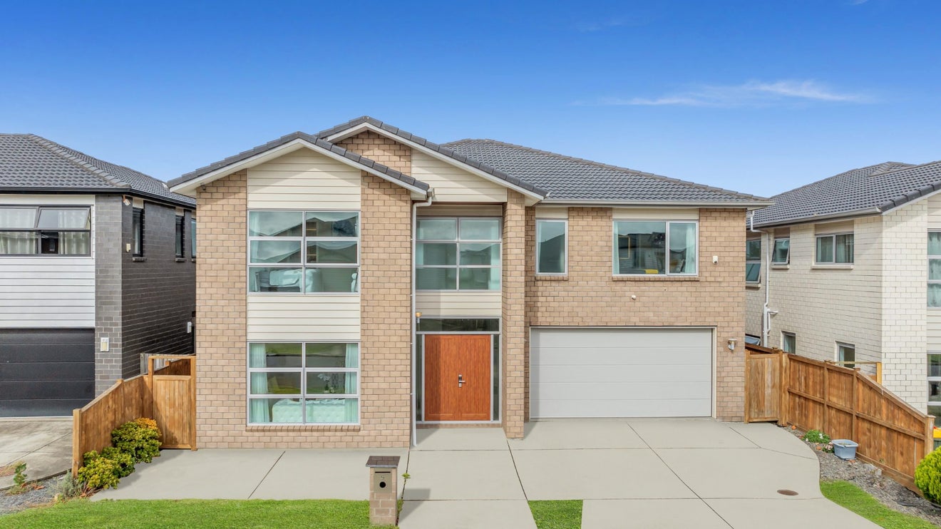 5 Puoro Street, Flat Bush, Auckland - Carousel 2