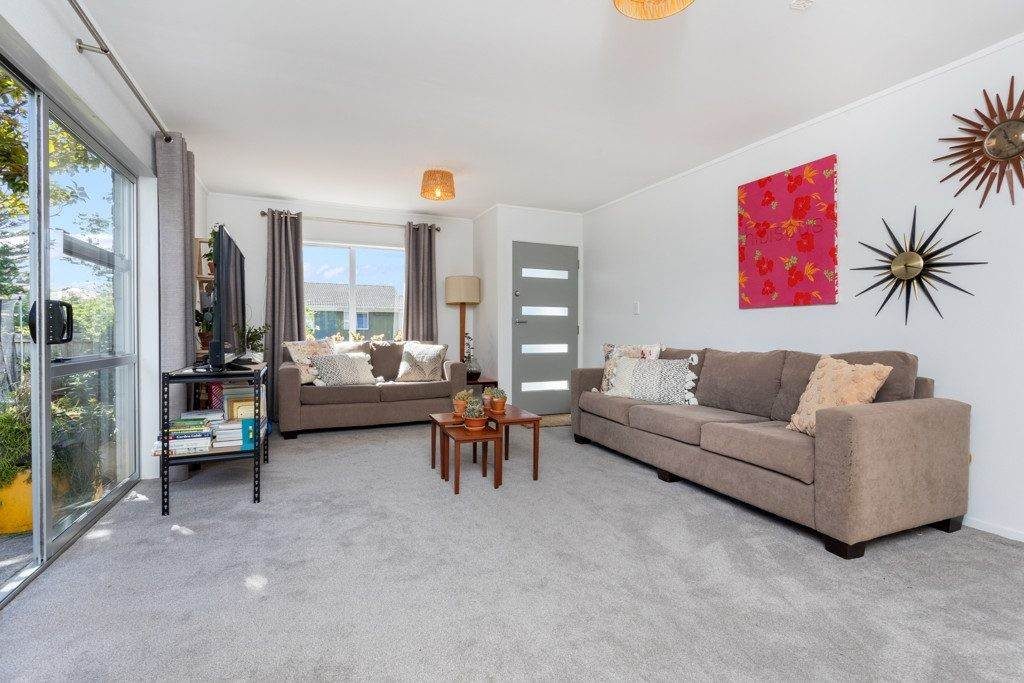 1/49 Seabrook Avenue, New Lynn, Auckland - Carousel 1