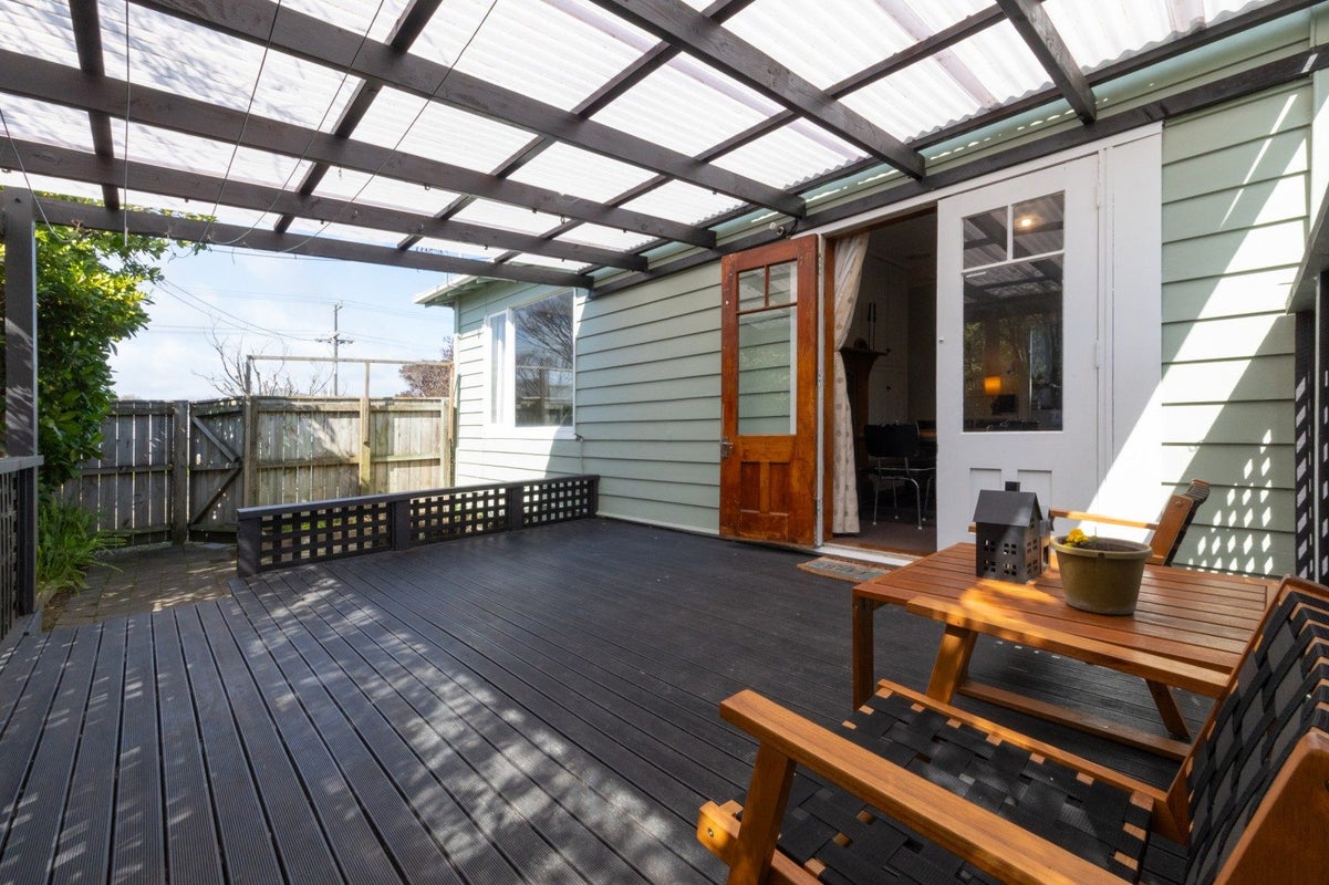 20 Fairs Road, Milson, Palmerston North - Carousel 2