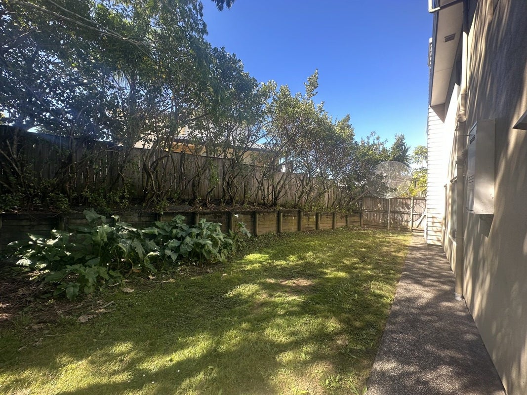 14 Ballintra Close, Pinehill, Auckland - Carousel 15