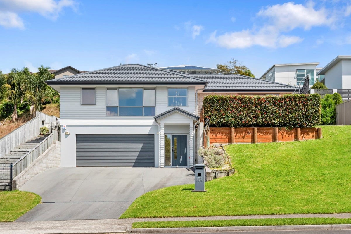 138 St Andrews Drive, Bethlehem, Tauranga - Carousel 1