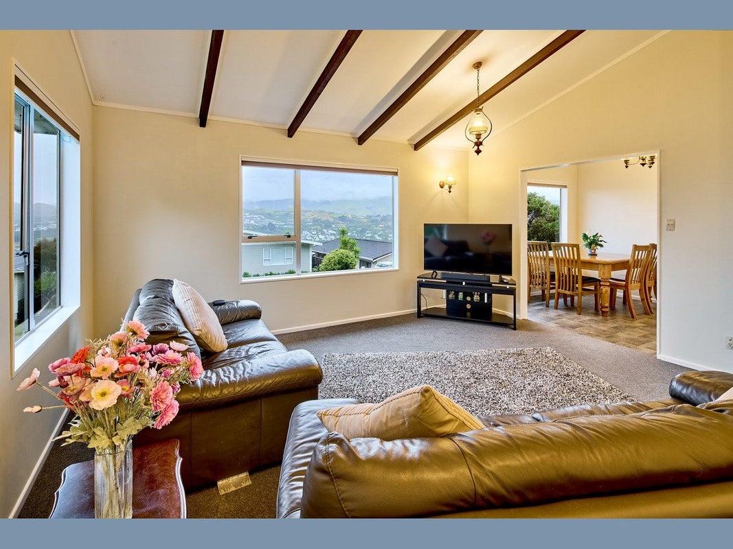 44 Westhaven Drive, Tawa, Wellington - Carousel 2