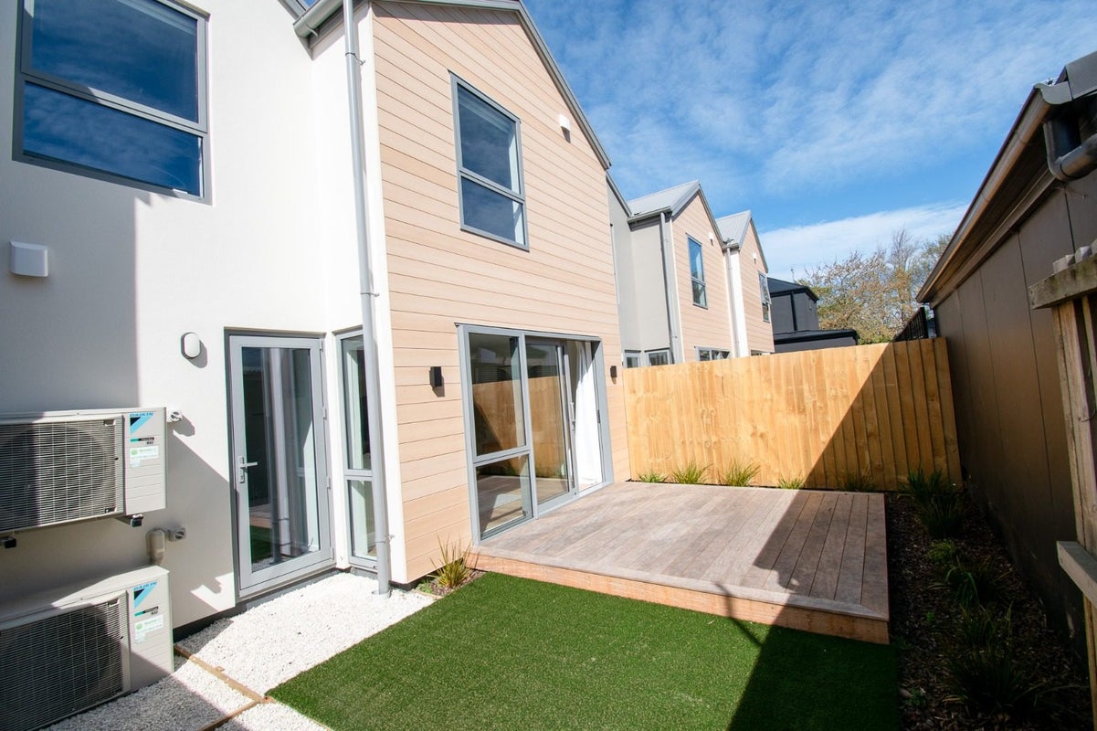 112B Edgeware Road, St Albans, Christchurch - Carousel 14