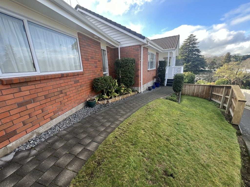 2 Dunsford Mews, Hamilton Central, Hamilton - Carousel 1