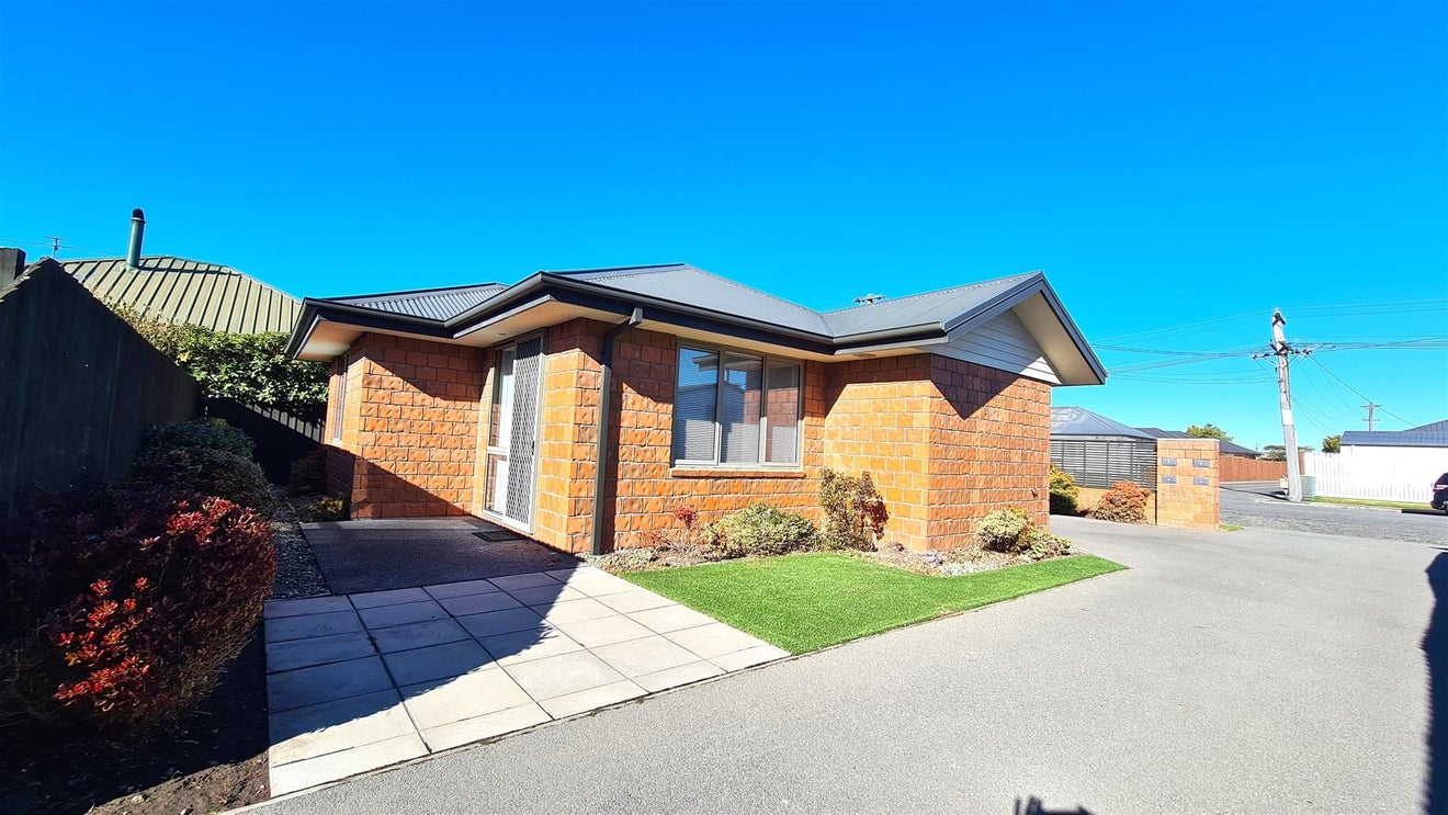 1/31 Neill Street, Hornby, Christchurch - Carousel 1