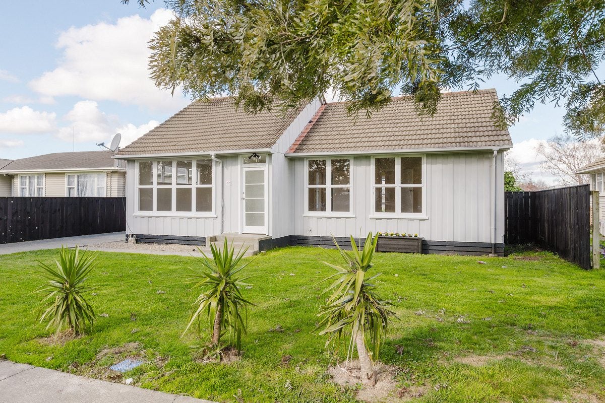 60 Ellesmere Crescent, Highbury, Palmerston North - Carousel 2