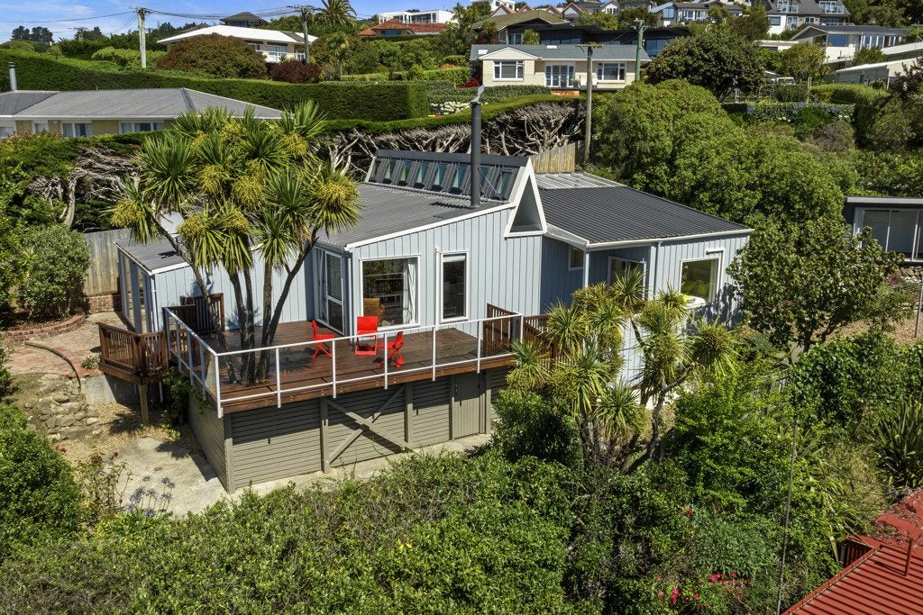 205 Mount Pleasant Road, Mount Pleasant, Christchurch - Carousel 1