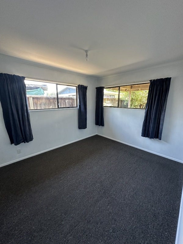 18 Dickens Street, Owhata, Rotorua - Carousel 18