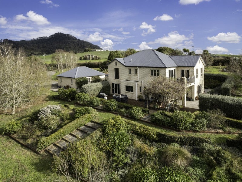 369 Pukemoremore Road, Cambridge - Carousel 1