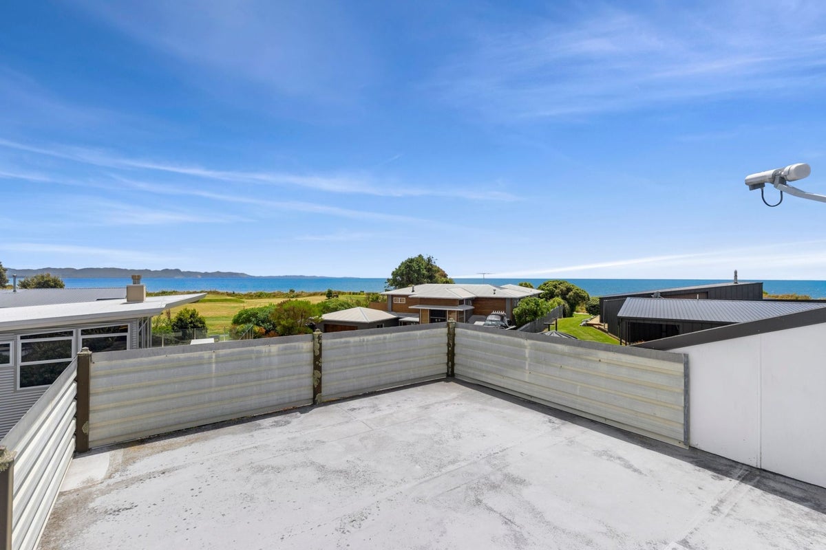 93 Selwyn Street, Pohara - Carousel 2