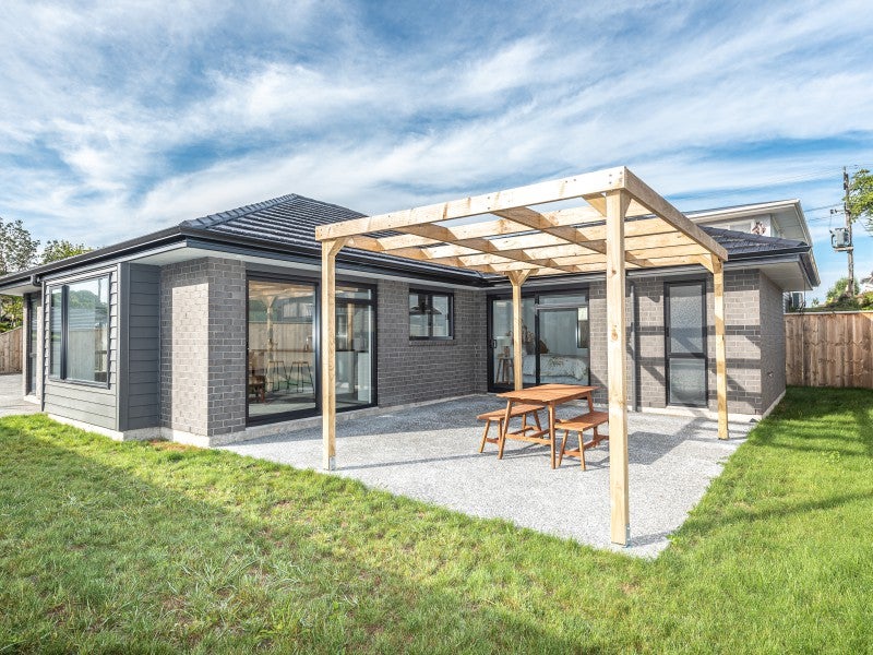 17B Buckingham Place, Springvale, Whanganui - Carousel 1