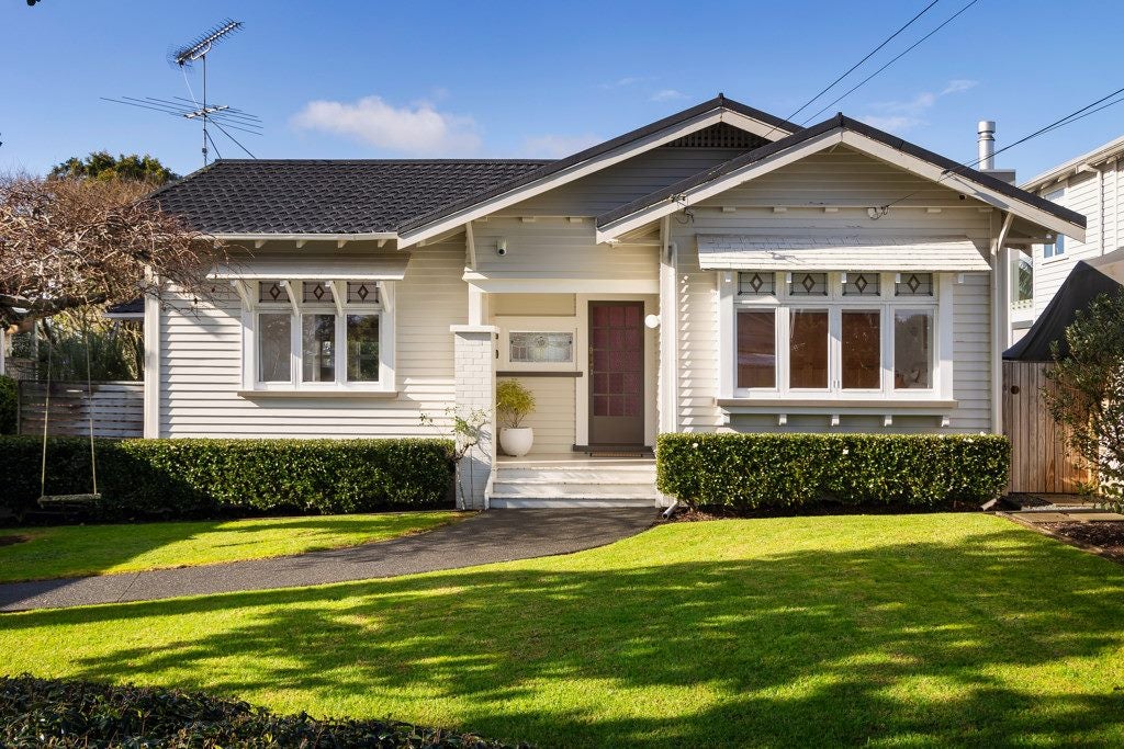 50 Alberton Avenue, Mount Albert, Auckland - Carousel 2