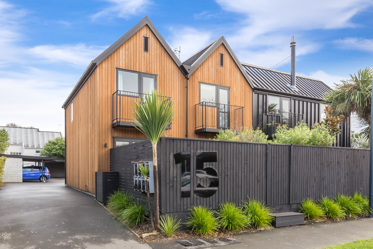 15E Cheltenham Street, Merivale, Christchurch - Carousel 1