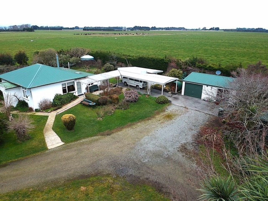 53 Hilderthorpe Road, Hilderthorpe, Waitaki Bridge - Carousel 1