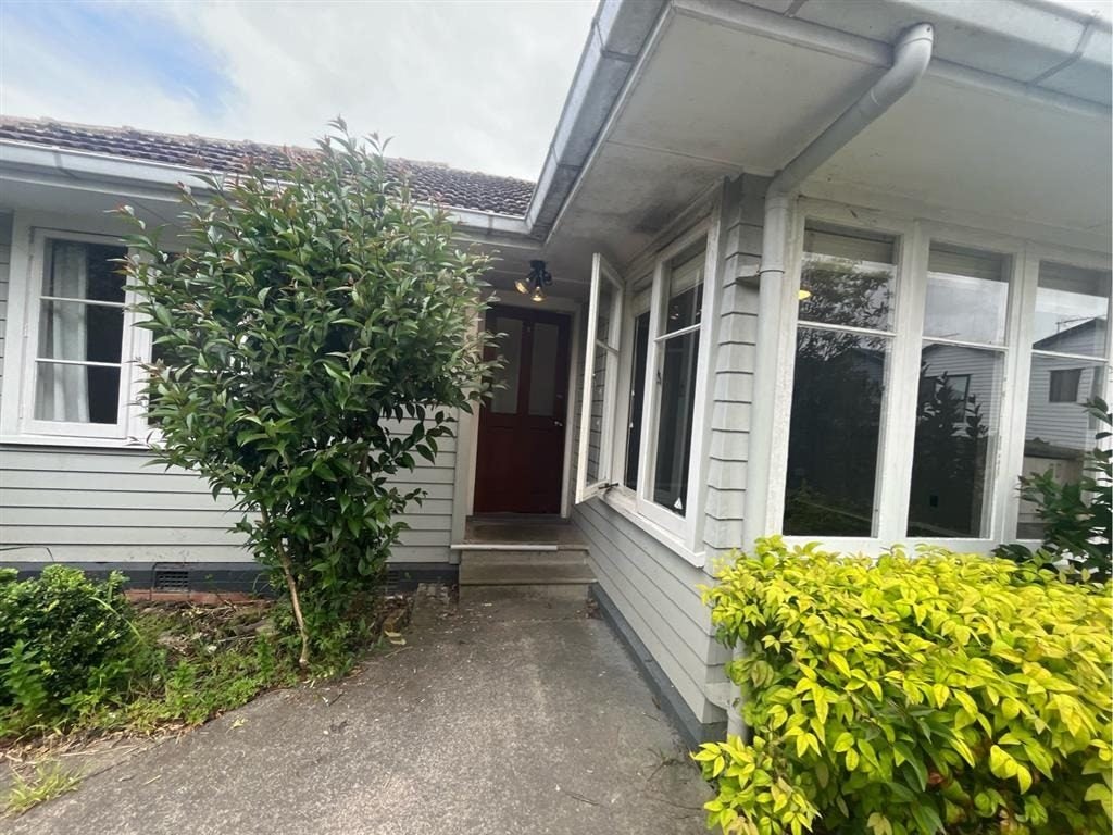 108 Kervil Avenue, Te Atatu Peninsula, Auckland - Carousel 2